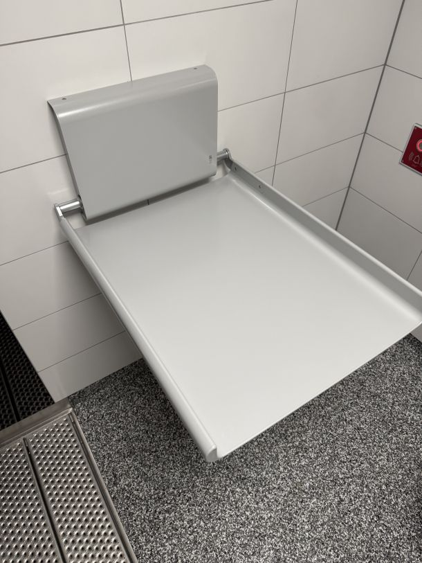 images/Neuigkeiten/20260327Neue Toilettenanlage Nodenstrasse/IMG_0732.jpg#joomlaImage://local-images/Neuigkeiten/20260327Neue Toilettenanlage Nodenstrasse/IMG_0732.jpg?width=5712&height=4284
